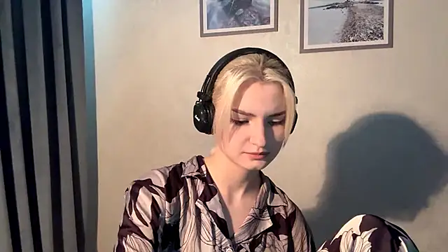 Cindi_Jacobs's cam snapshot