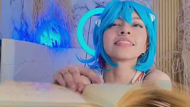 Genesissrea's cam snapshot