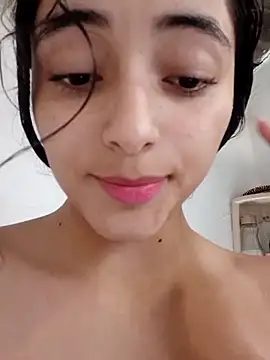 Valen_Person's cam snapshot