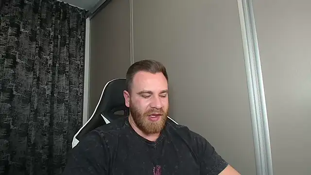 Thori92 live sex cam