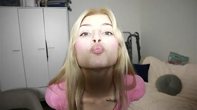 perfectmaryjane's cam snapshot