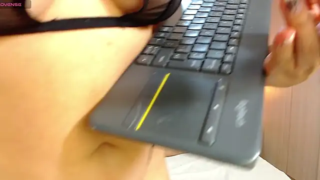 Kim_and_Mia live sex cam