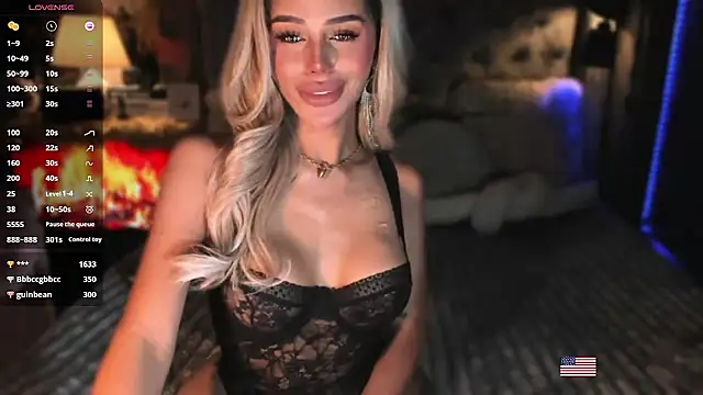 ZyraGoddes live sex cam