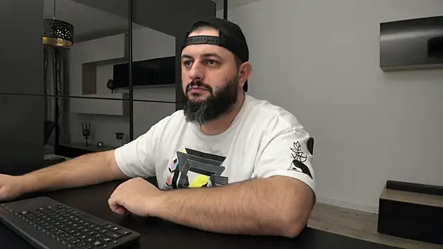 DravenPeak live sex cam