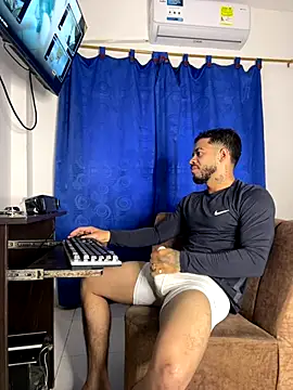 Kylian_Alessandro live sex cam