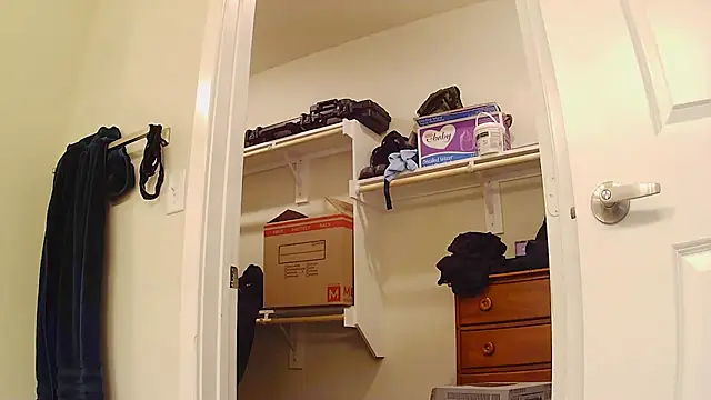 Strong_Bear89 live sex cam