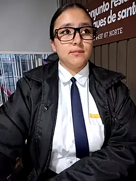 Cute_Penelope's cam snapshot