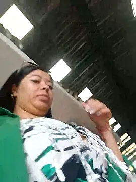 Pp-ari4na03's cam snapshot