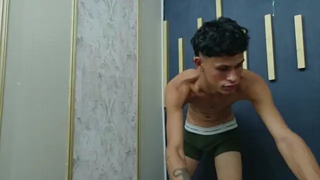 Just_D4v7 live sex cam