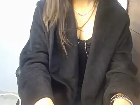 Urlove_lily's cam snapshot