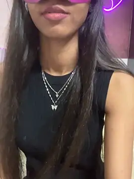 Desire_Zoya's cam snapshot