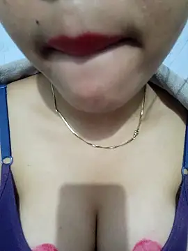 desi_kmr's cam snapshot