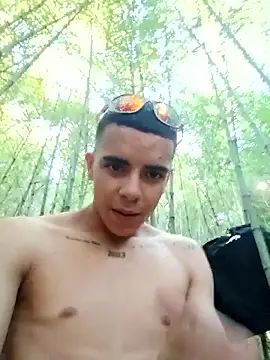 Restrepo300's cam snapshot