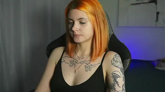 HarpyWitch's cam snapshot