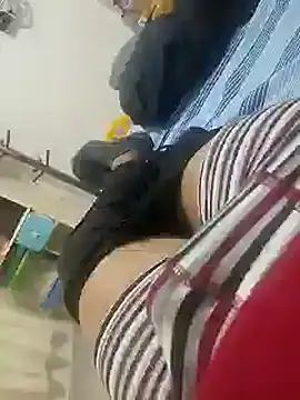 Pingon_Chocolate's cam snapshot