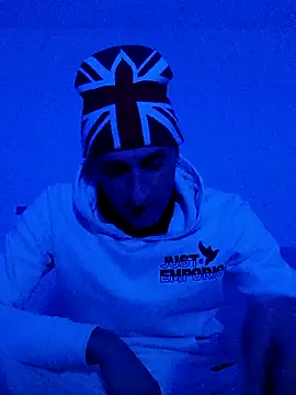 ANGELSANTAMARIA-'s cam snapshot