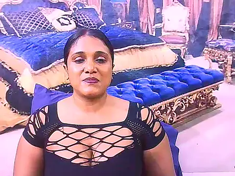 IndianSexyLady4u's cam snapshot