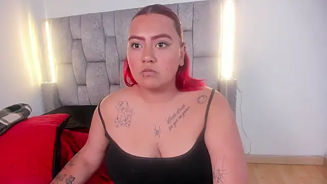 Yara_flamer0's cam snapshot