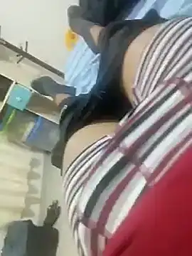 Pingon_Chocolate's cam snapshot