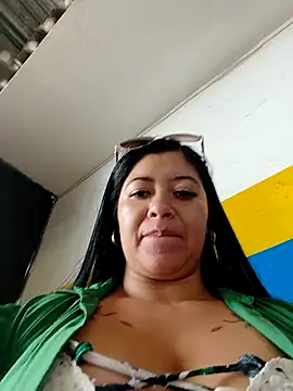 Pp-ari4na03's cam snapshot