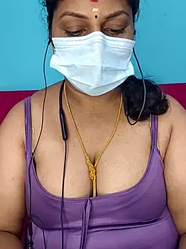 deepikasree143's cam snapshot