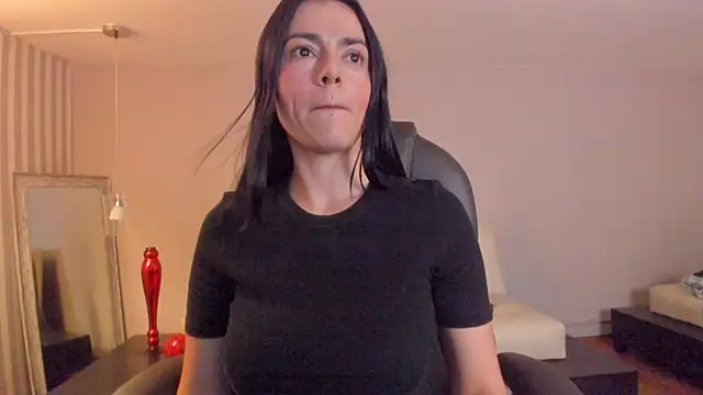 BellaClaiir's cam snapshot