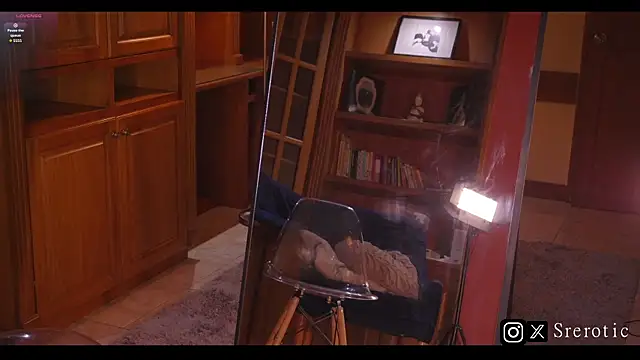 _srerotic live sex cam