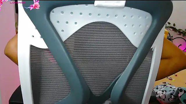 thyAnvi's cam snapshot