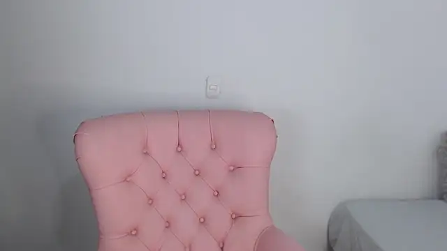 KiaraOlivera's cam snapshot