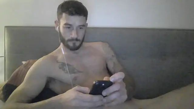 letsgetnaughty7's cam snapshot