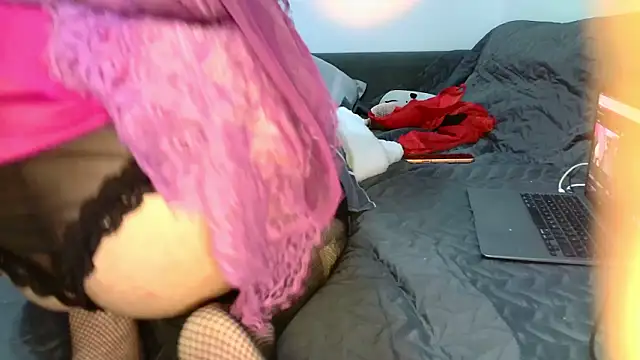 shineofcrazy live sex cam