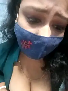 Deliciouskimi live sex cam