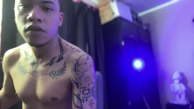 AlphaMasterXxx live sex cam