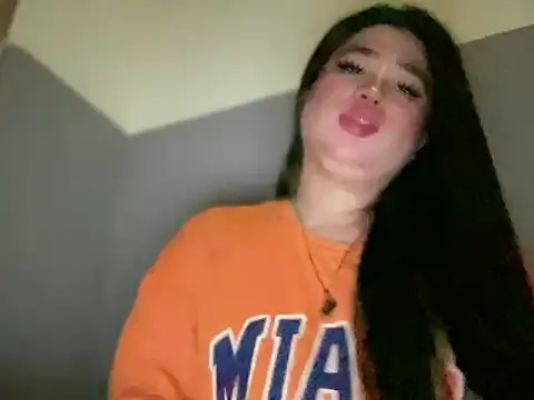 Naughtyrosecum live sex cam