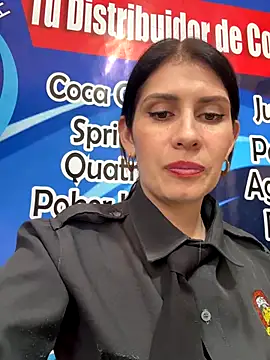 Alysson-- live sex cam