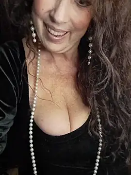 GypsyEsmeralda live sex cam