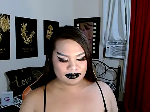 TSbrianaHugeCock live sex cam