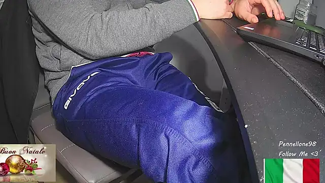 Pennellone98 live sex cam