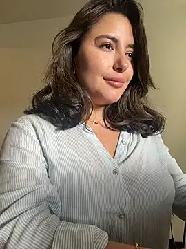 sukhakunis1's cam snapshot