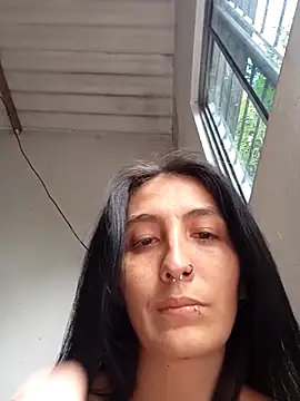 single_mother_indecent's cam snapshot