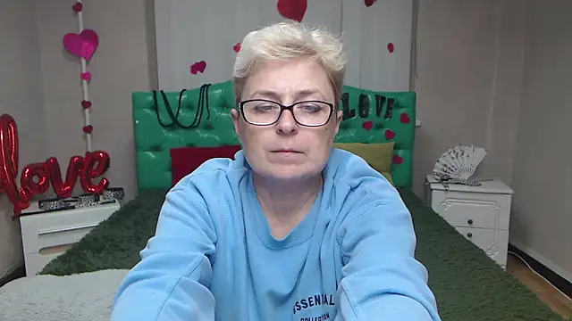 EmiliaGree's cam snapshot