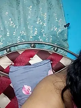 hornypriya696's cam snapshot