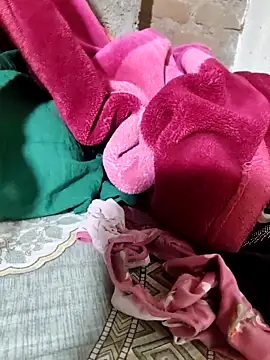 POOJACOUPLE's cam snapshot