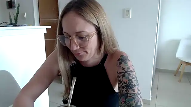 CabledHeredity's cam snapshot