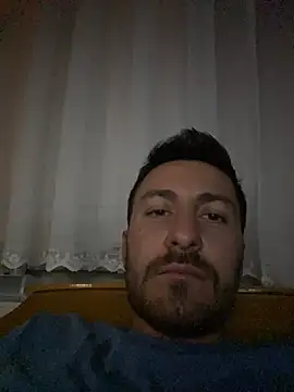 emreedenizzz's cam snapshot