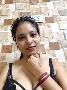 QUEEN-ADITI live sex cam