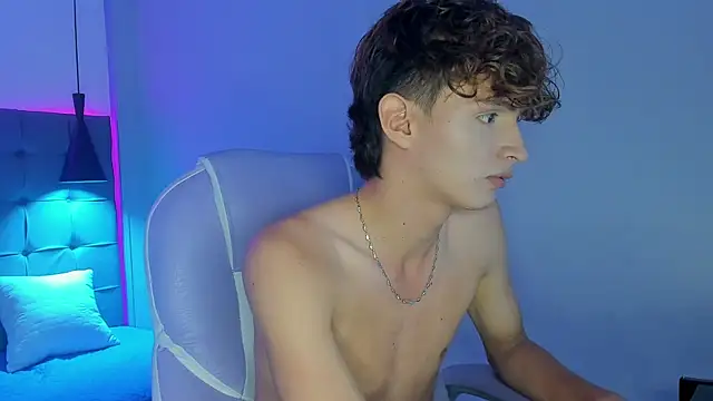 NicolasFerrer18 live sex cam