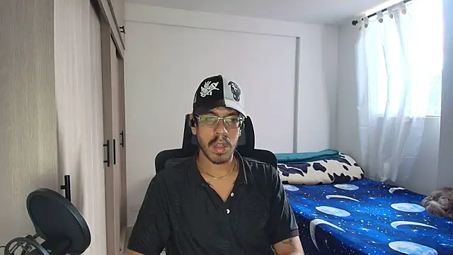 naitt_'s cam snapshot