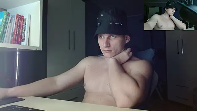 Poliglotjoe1's cam snapshot