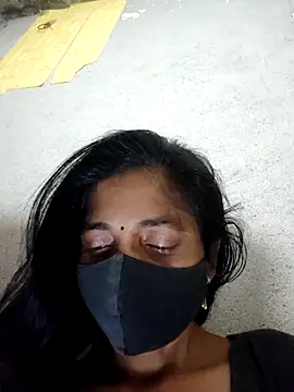 Gautami-telugu live sex cam